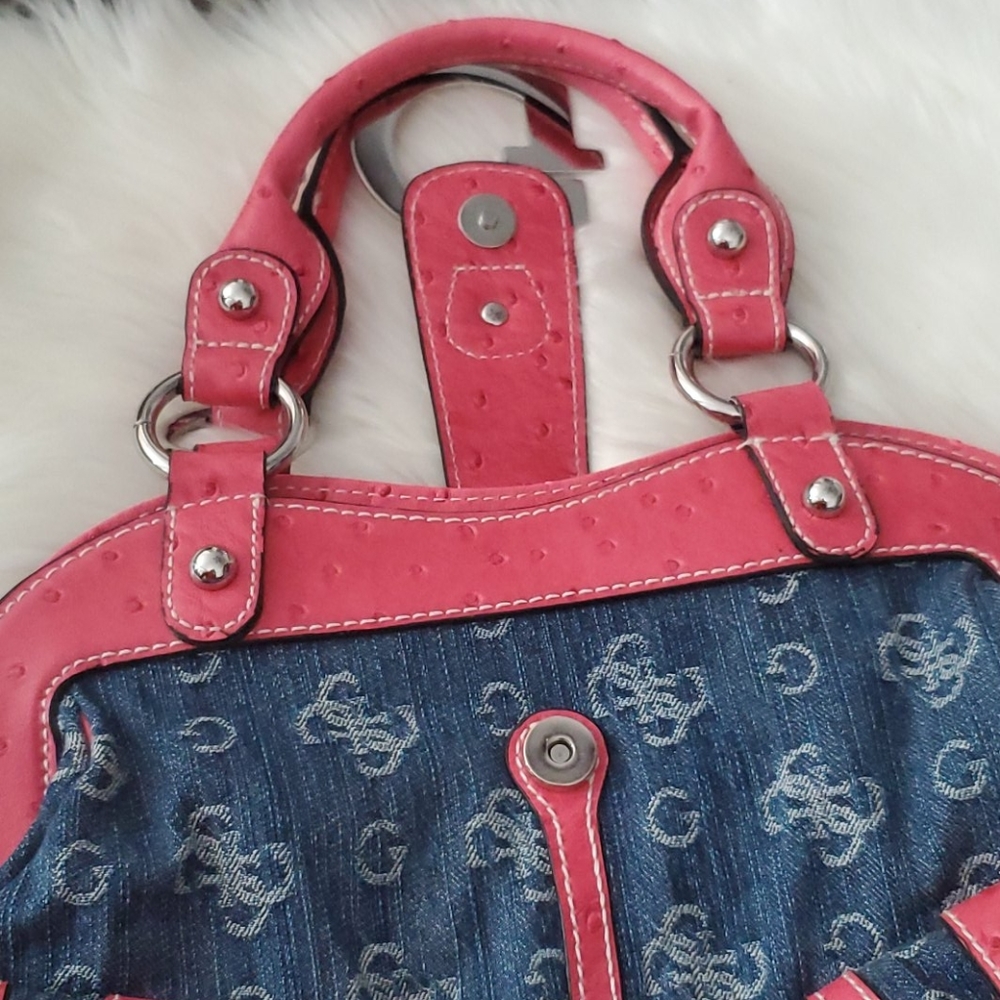 Guess purse - Picture 4 of 6